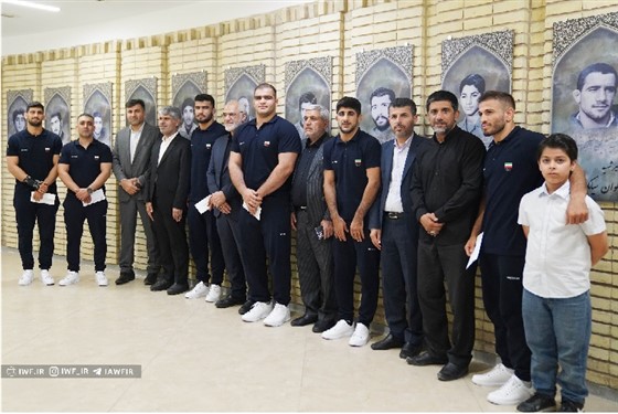ظهر امروز و در محل فدراسیون کشتی (( گزارش تصویری)):